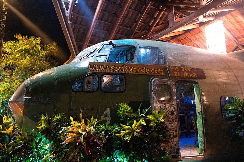 El Avion, an old aeroplane turned into a bar, Manuel Antonio Costa Rica